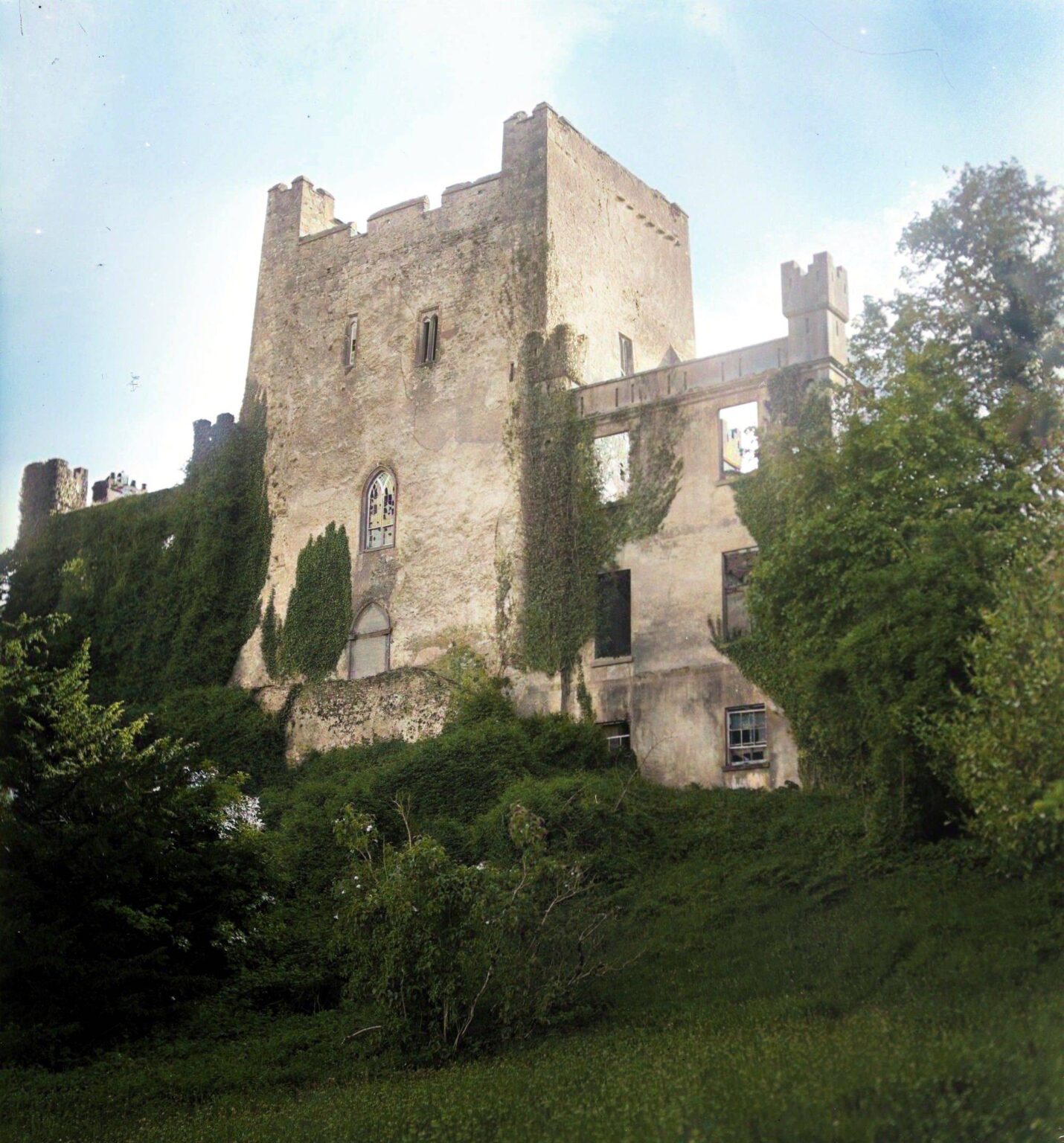 A Journey Through Time: The Intriguing History of Leap Castle 